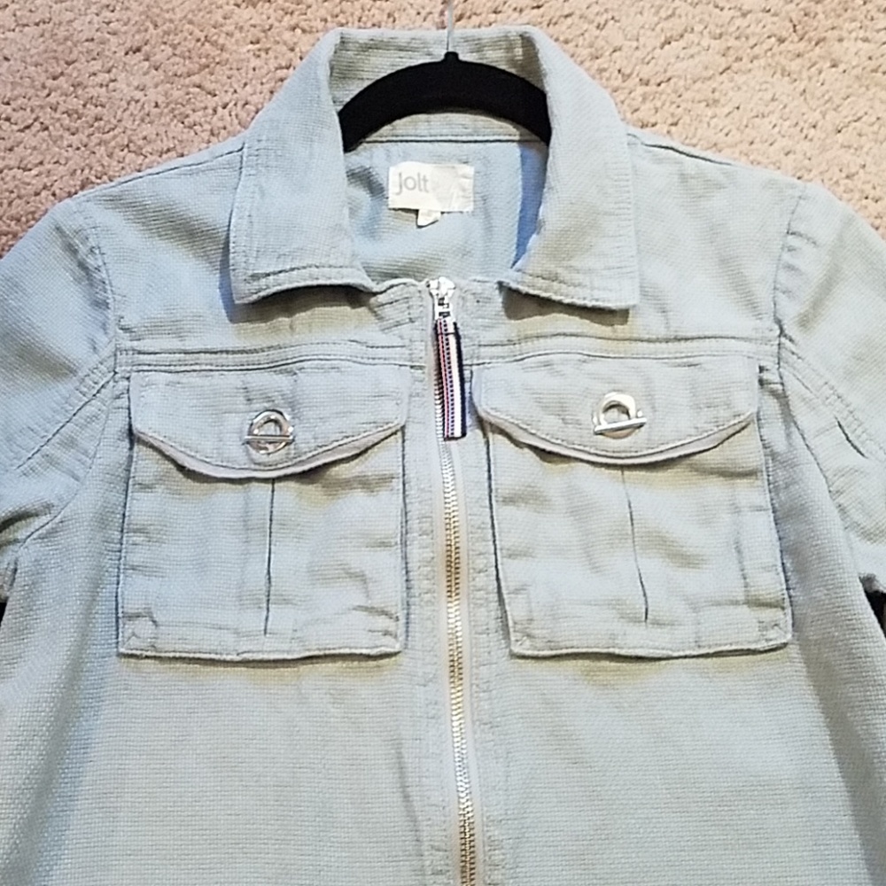Gray Jacket! - Picture 4 of 8
